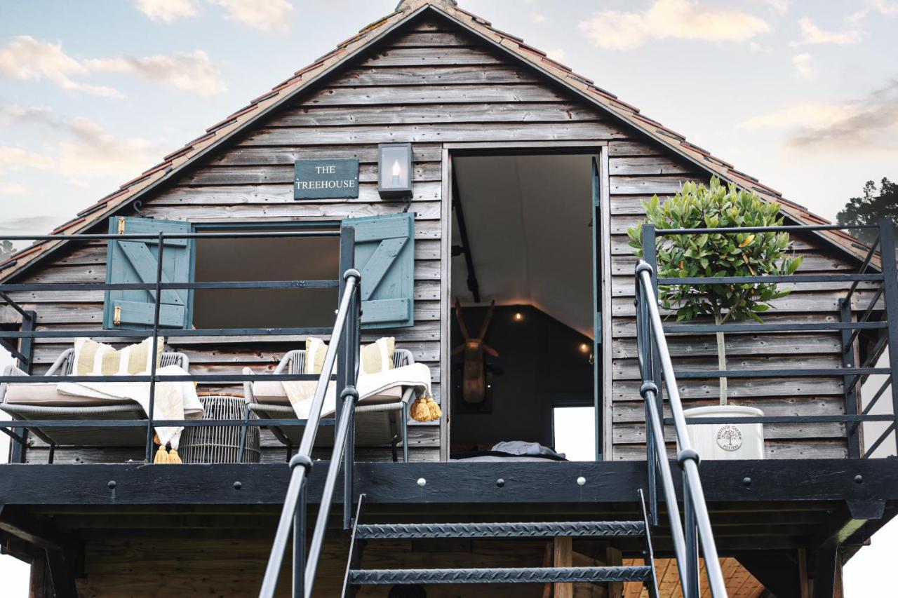 The Treehouse At Humblebee Hall Worcester Exterior foto